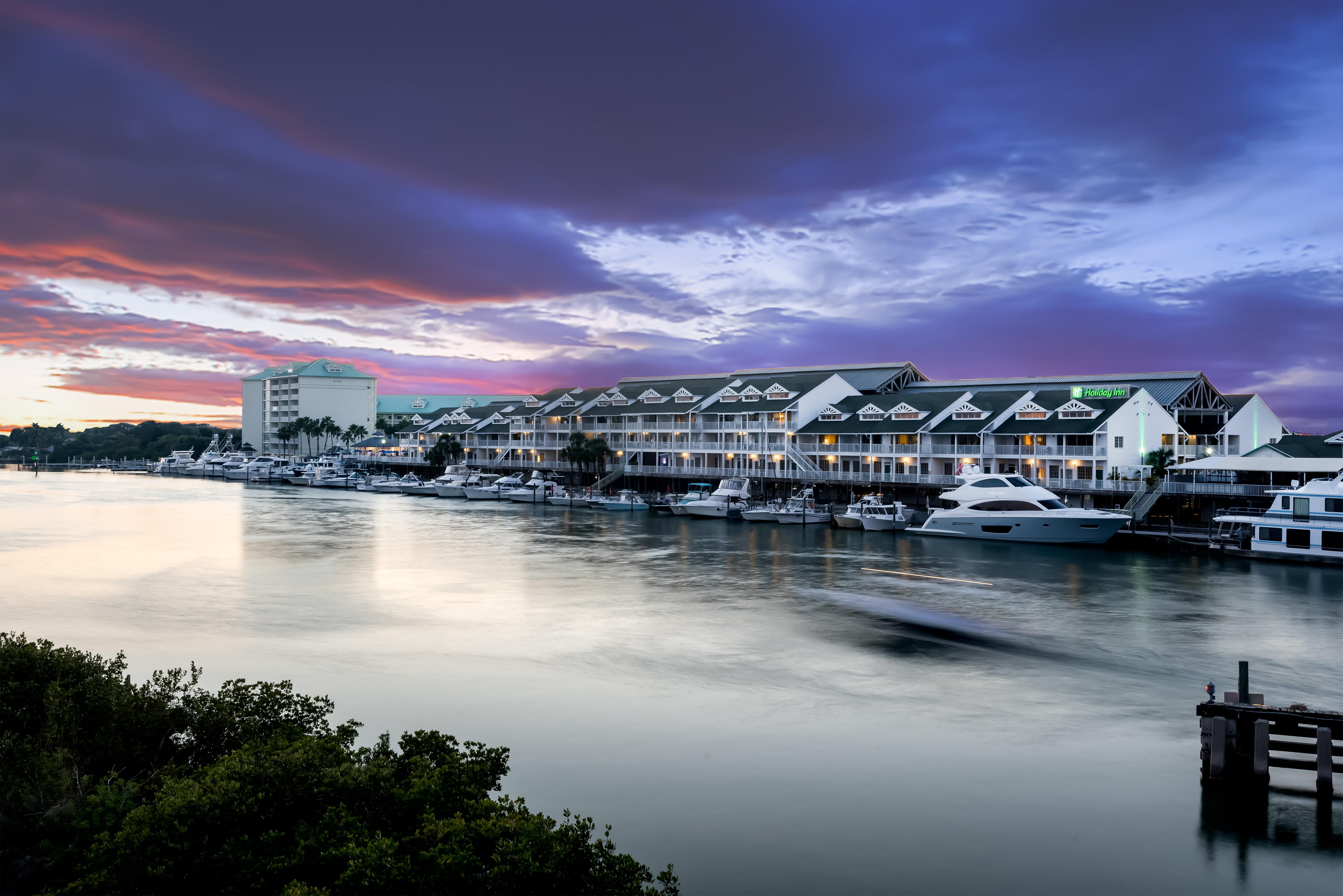 Holiday Inn & Suites Clearwater Beach S-Harbourside Kültér fotó
